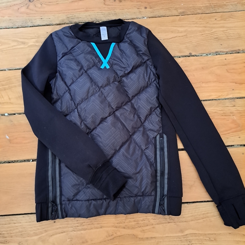 Ivivva thermal insulated pull over